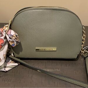 NWT Steve Madden Crossbody purse in Olive